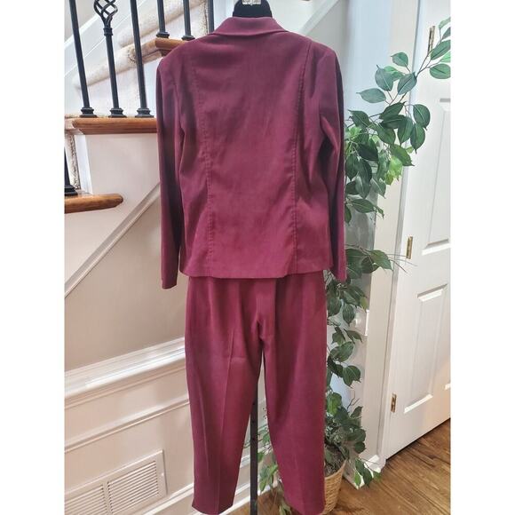 First Option Womens Maroon Single Breasted Four Button 2 Piece Pants & Coat MP - Picture 5 of 12